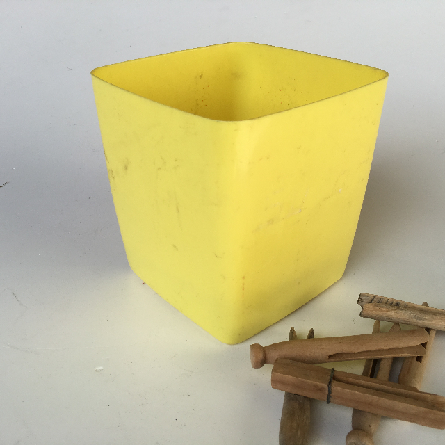 PEG BUCKET, Yellow Plastic